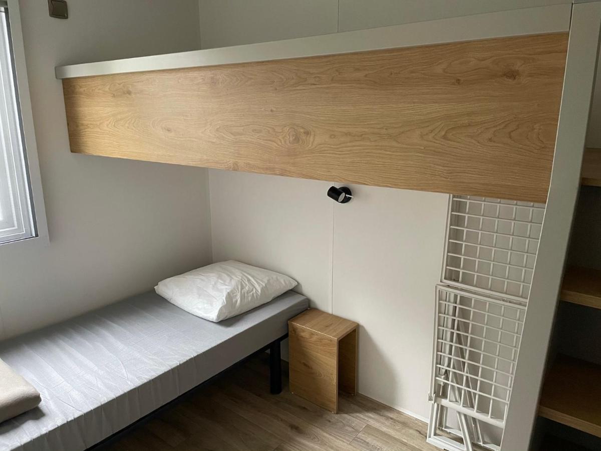 Mobilhome Tout Confort M9 Domaine De Lanniron Quimper Exterior photo